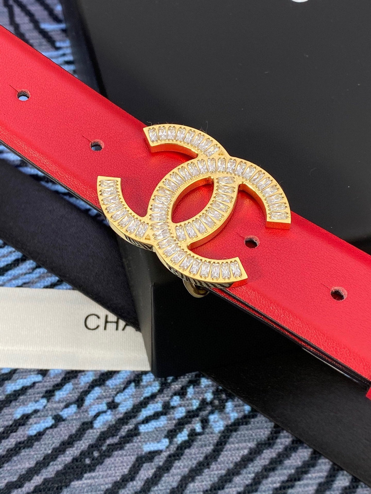 CHANEL 25S BELT 30 MM IN RED CALFSKIN WITH GOLD HARDWARE 615099