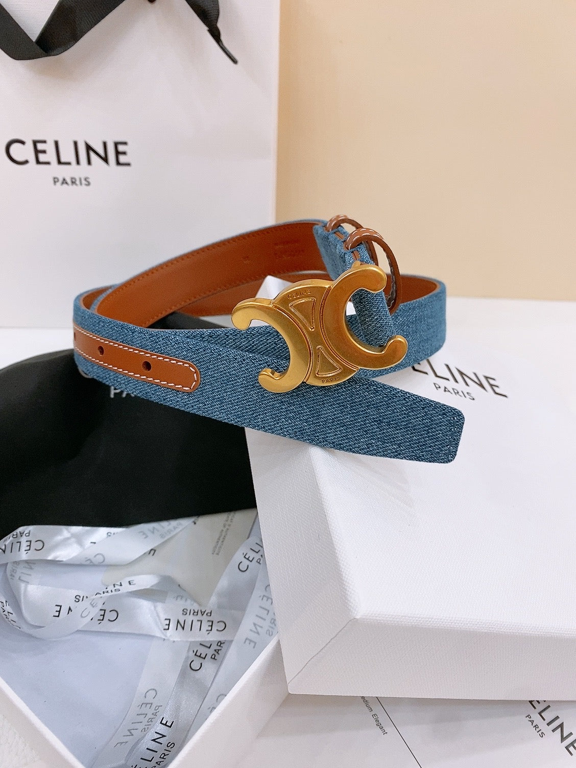 CELINE 25S BELT TRIOMPHE TAURILLON 25MM IN BROWN CALFSKIN AND DENIM 558357
